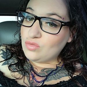 Meet your Posher, Nichole